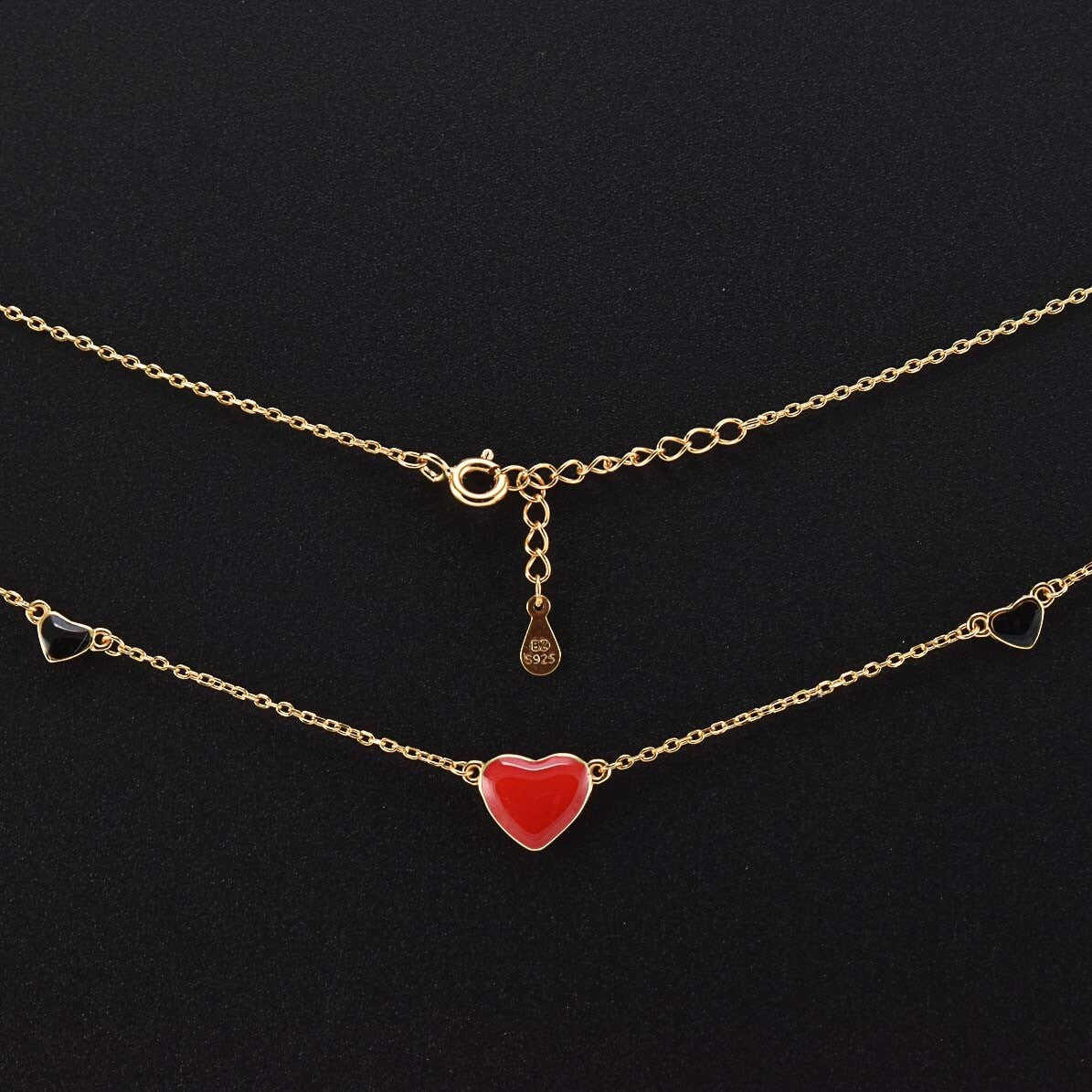 Lantisor dama din argint placat cu aur 18K, pandantiv in forma de inimioara