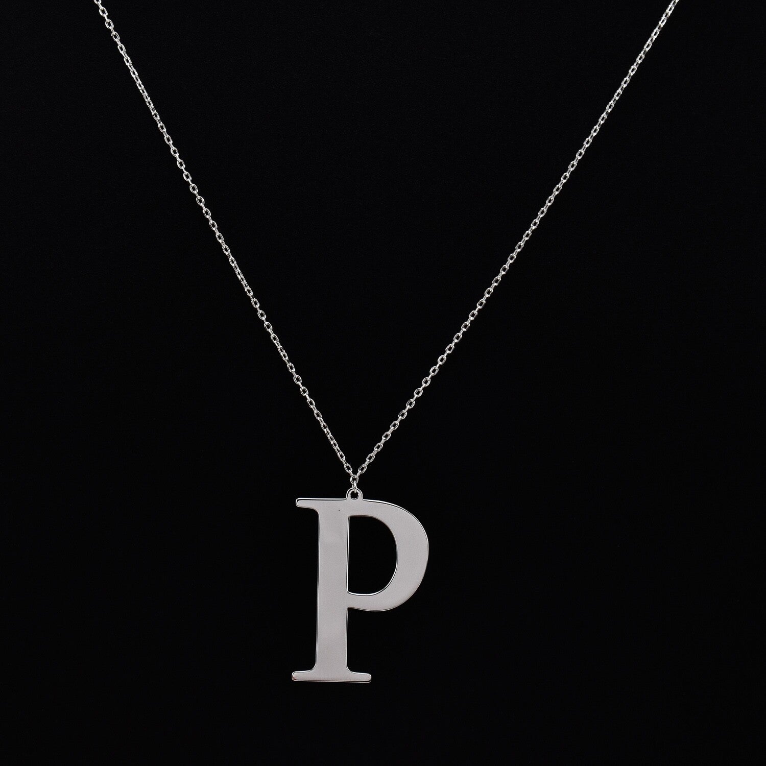 Lantisor dama din argint cu pandantiv litera ”P”