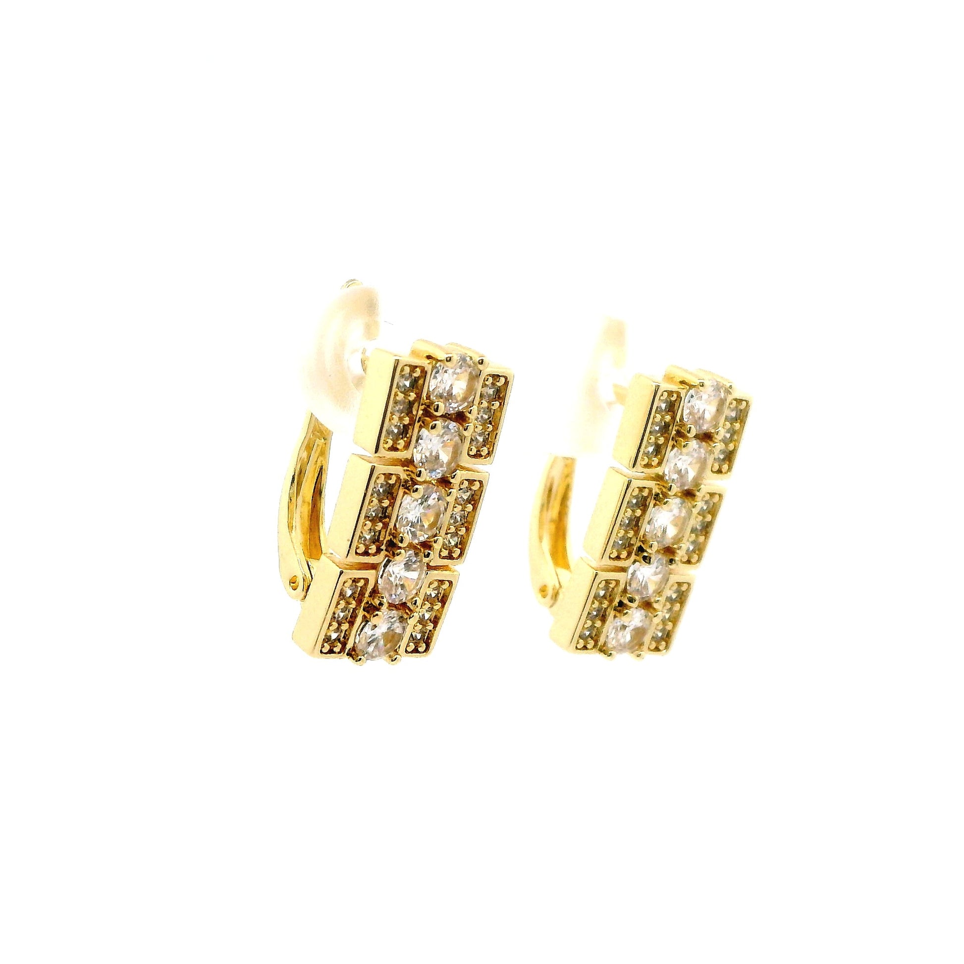 Cercei dama placati cu aur, decorati cu pietricele stralucitoare pentru eleganta si rafinament.