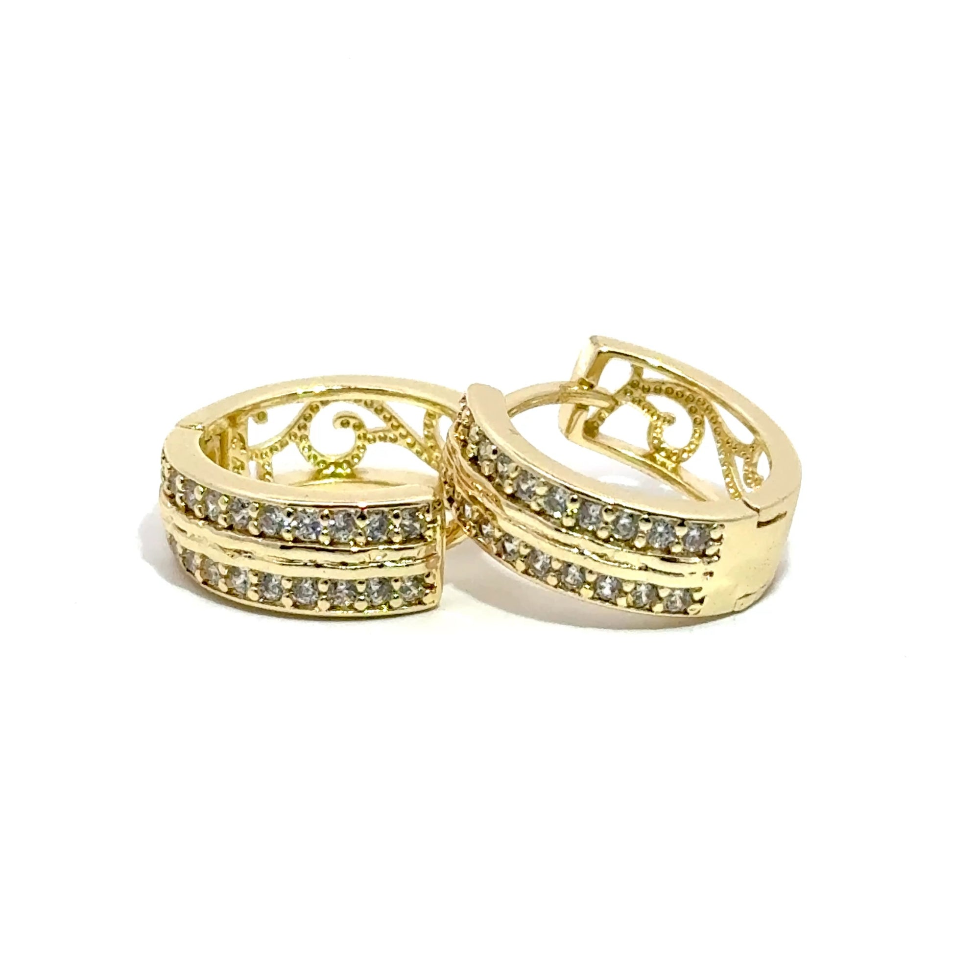 Cercei dama placati cu aur lati cu pietricele