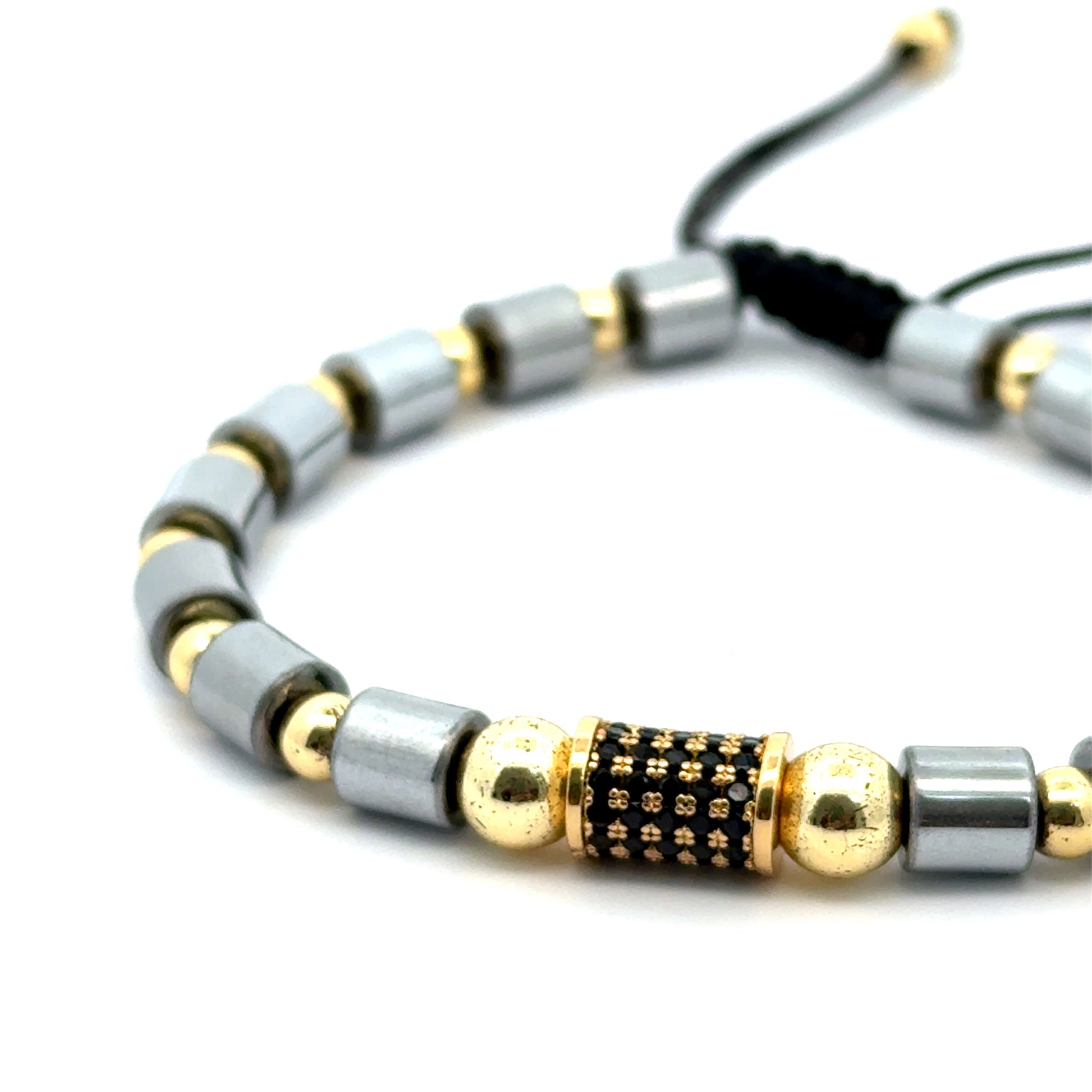 Bratara barbati din metal comun cu accesorii aurii BBB-208