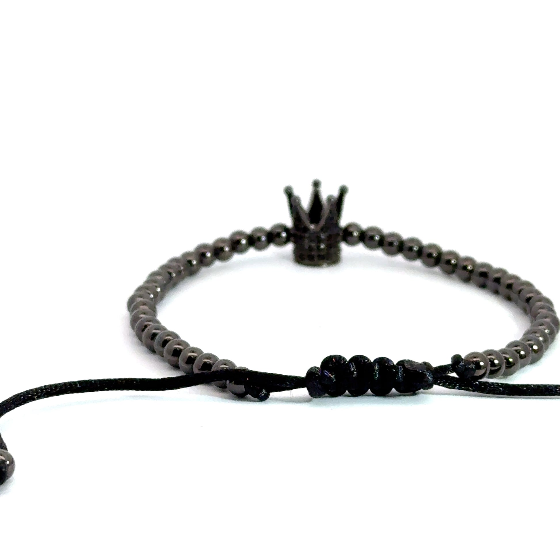 Bratara barbati din hematit si accesoriu coroana cu cristale zirconia