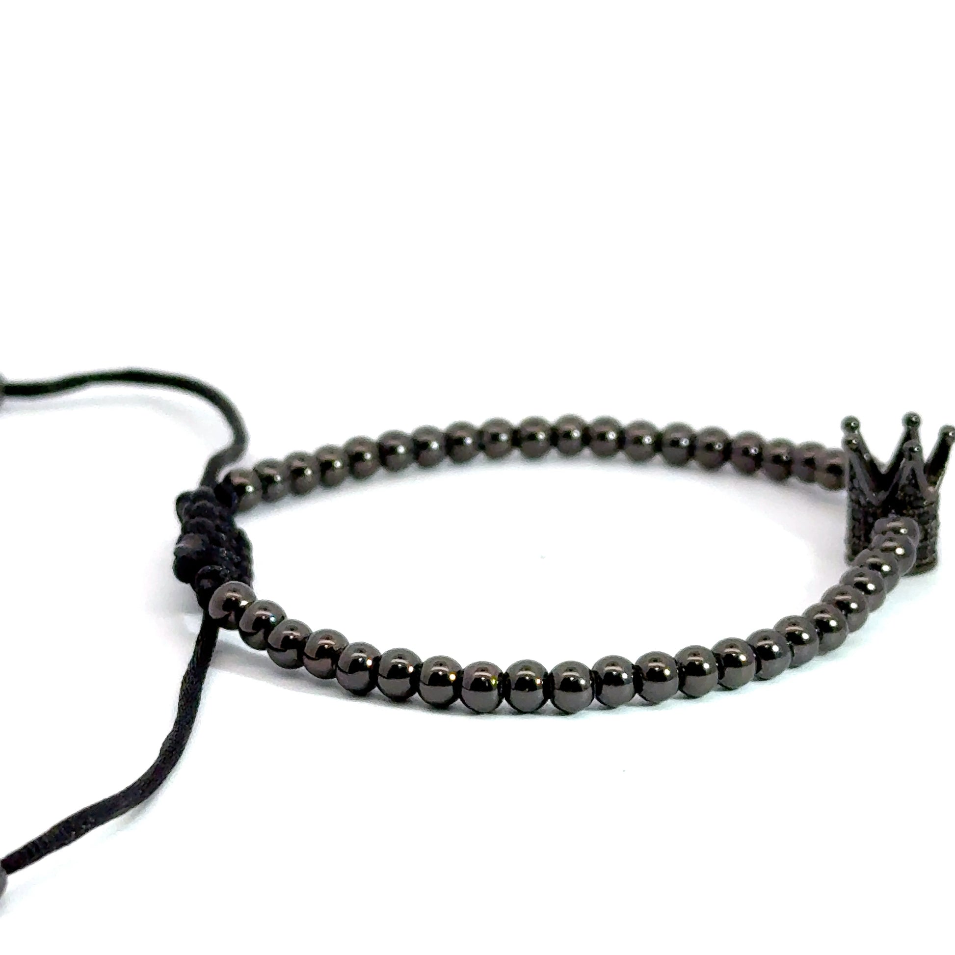 Bratara barbati din hematit si accesoriu coroana cu cristale zirconia