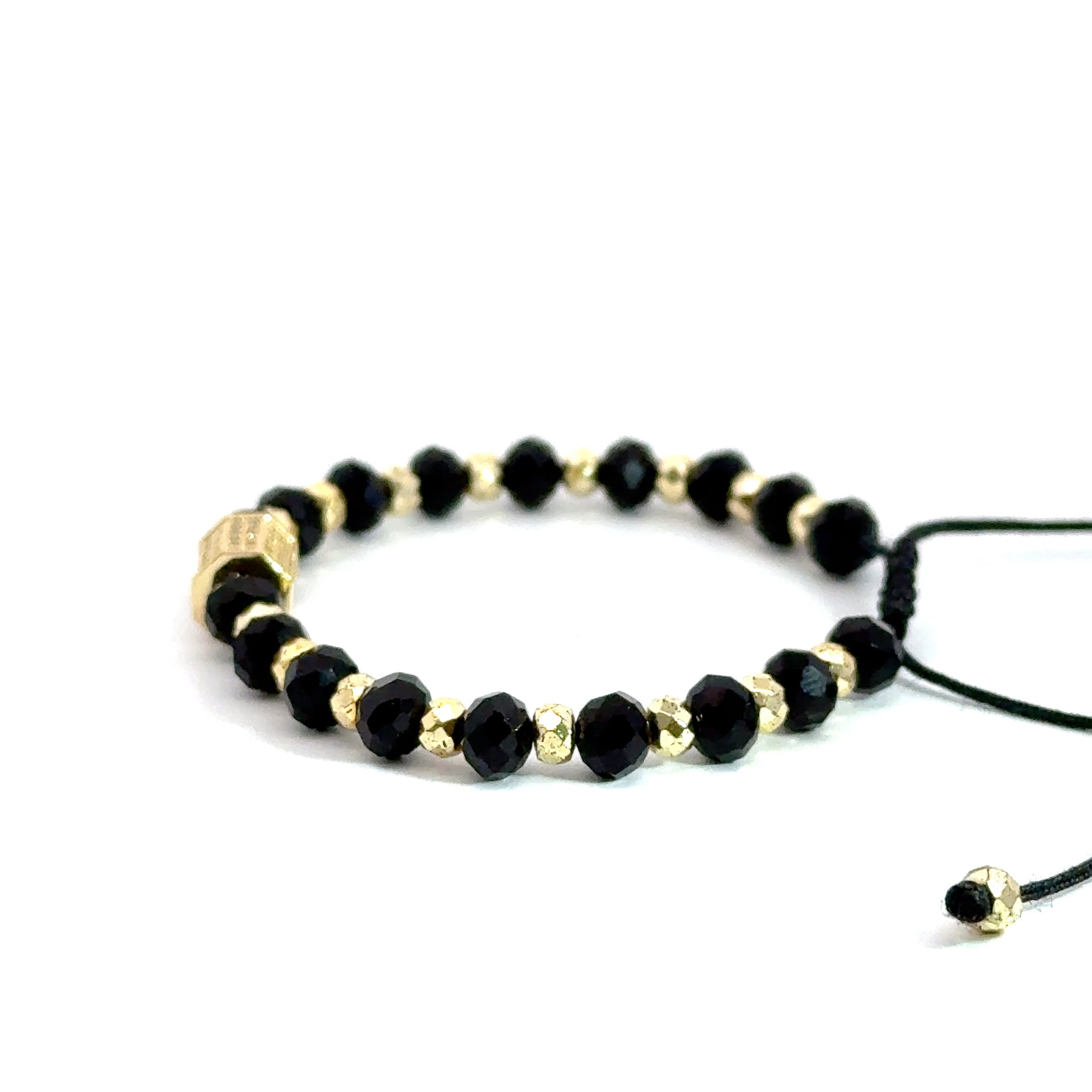 Bratara barbati cu cristale negre si accesorii aurii BBB-246