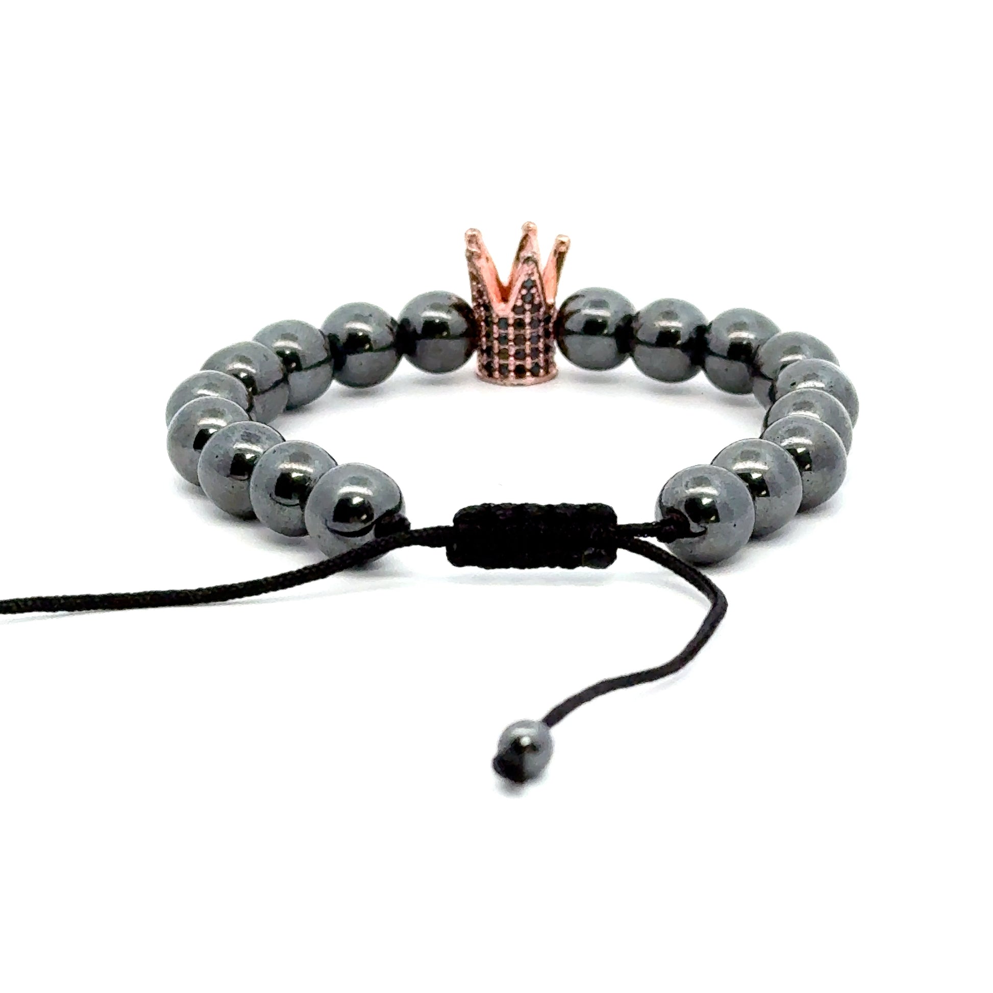 Bratara barbati cu bile din hematit si accesoriu in forma de coroana