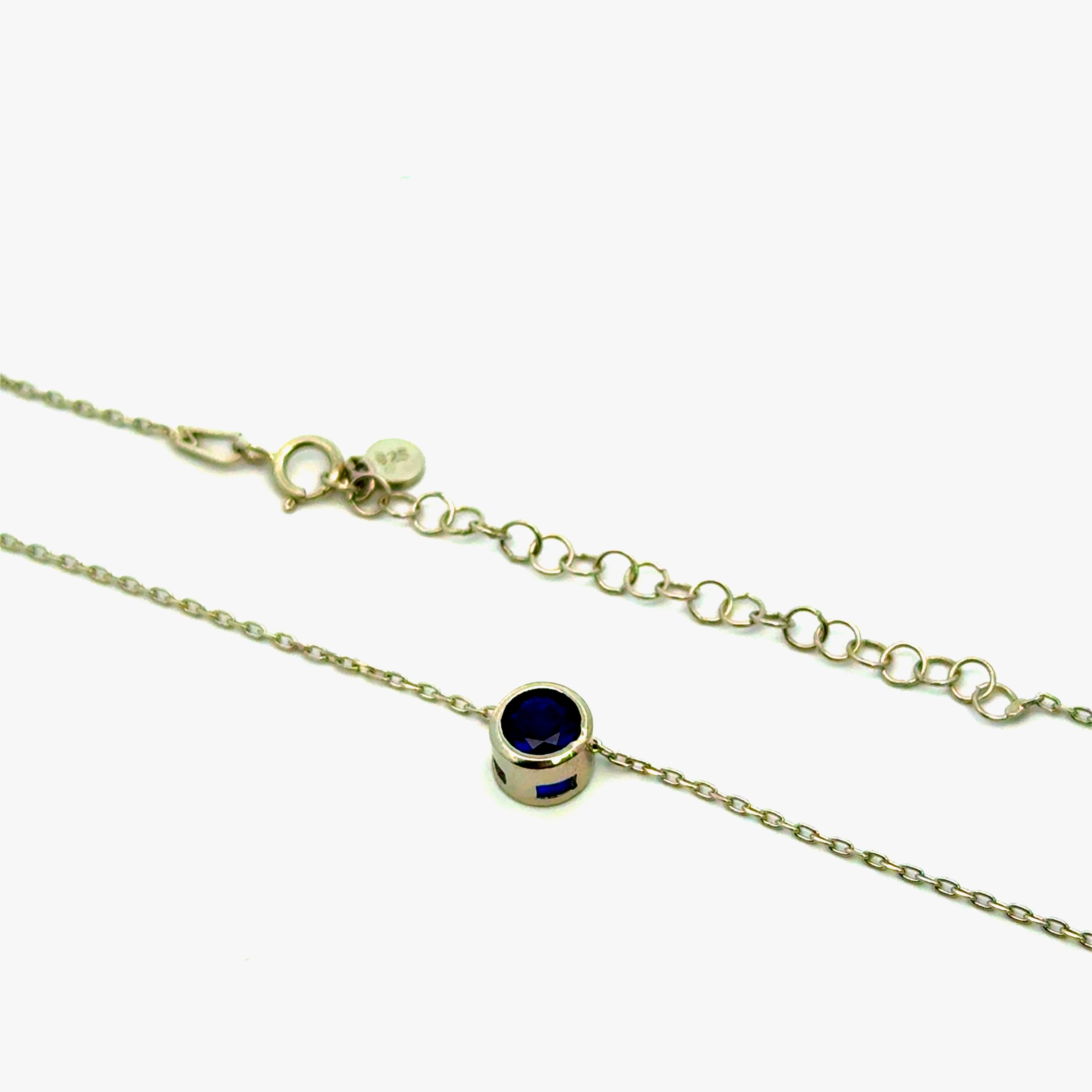 Lant dama din argint cu pandantiv piatra albastru inchis