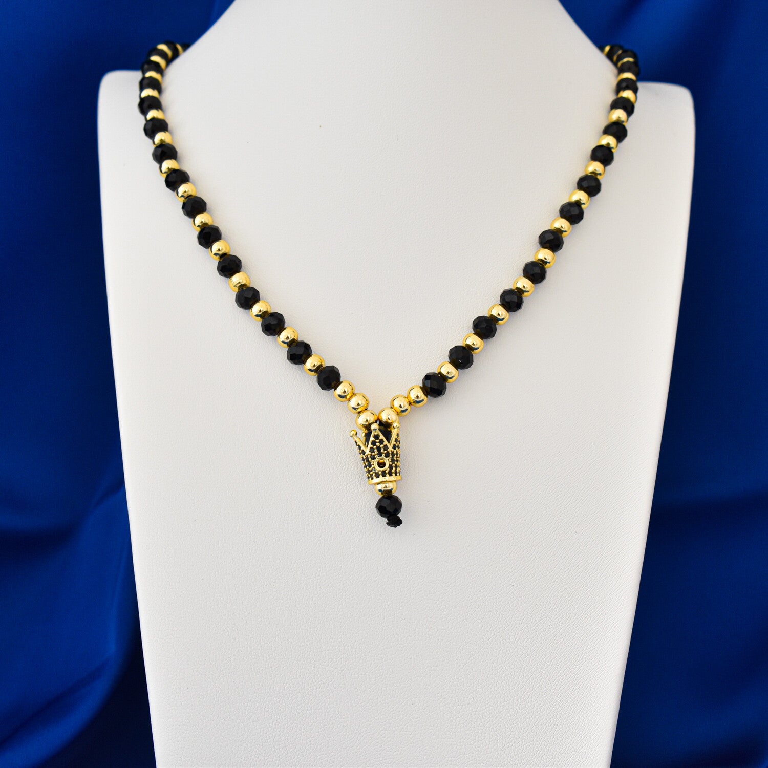 Colier bărbați tip rozariu cu bile fațetate, pandantiv coroană