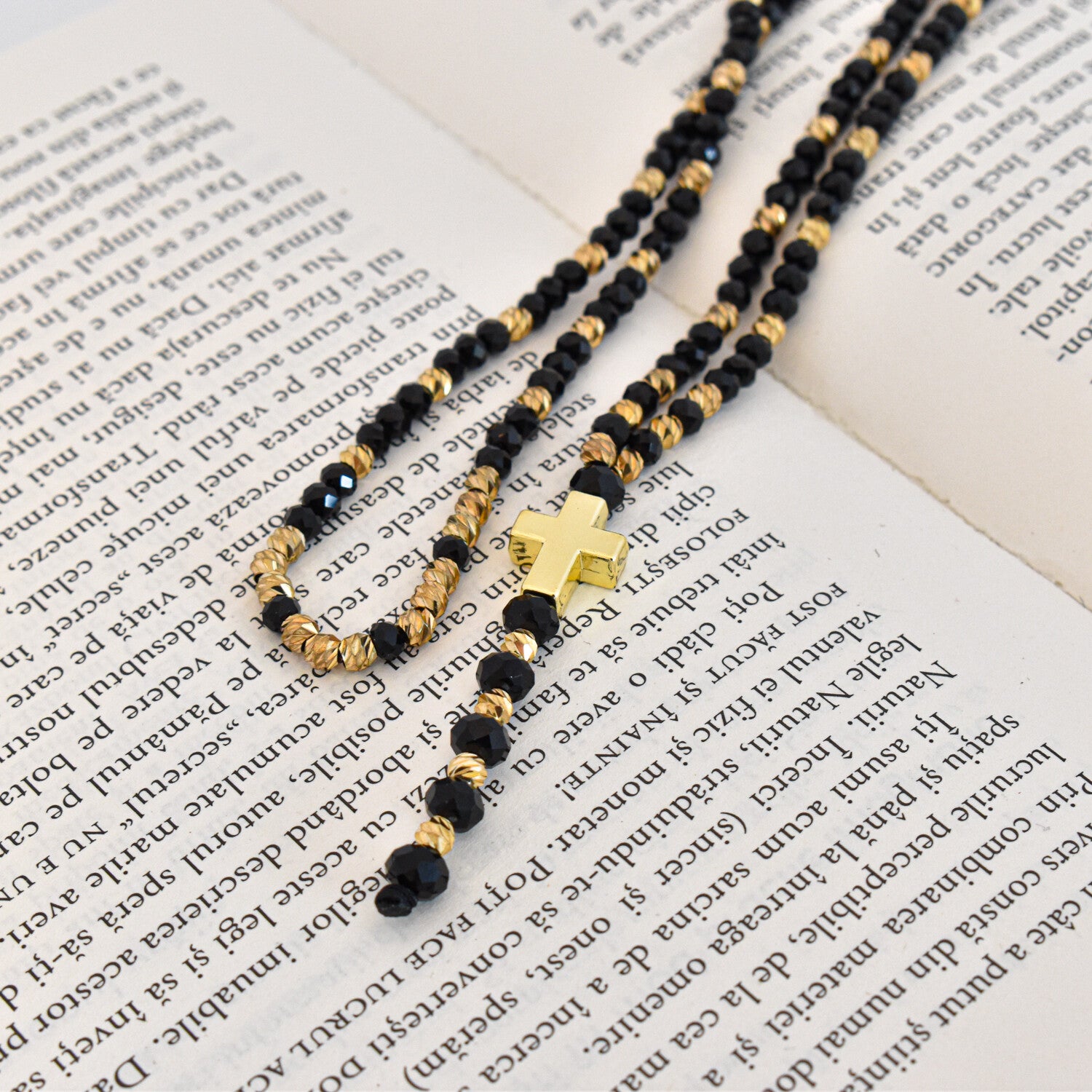 Colier bărbați tip rozariu cu bile fațetate, auriu