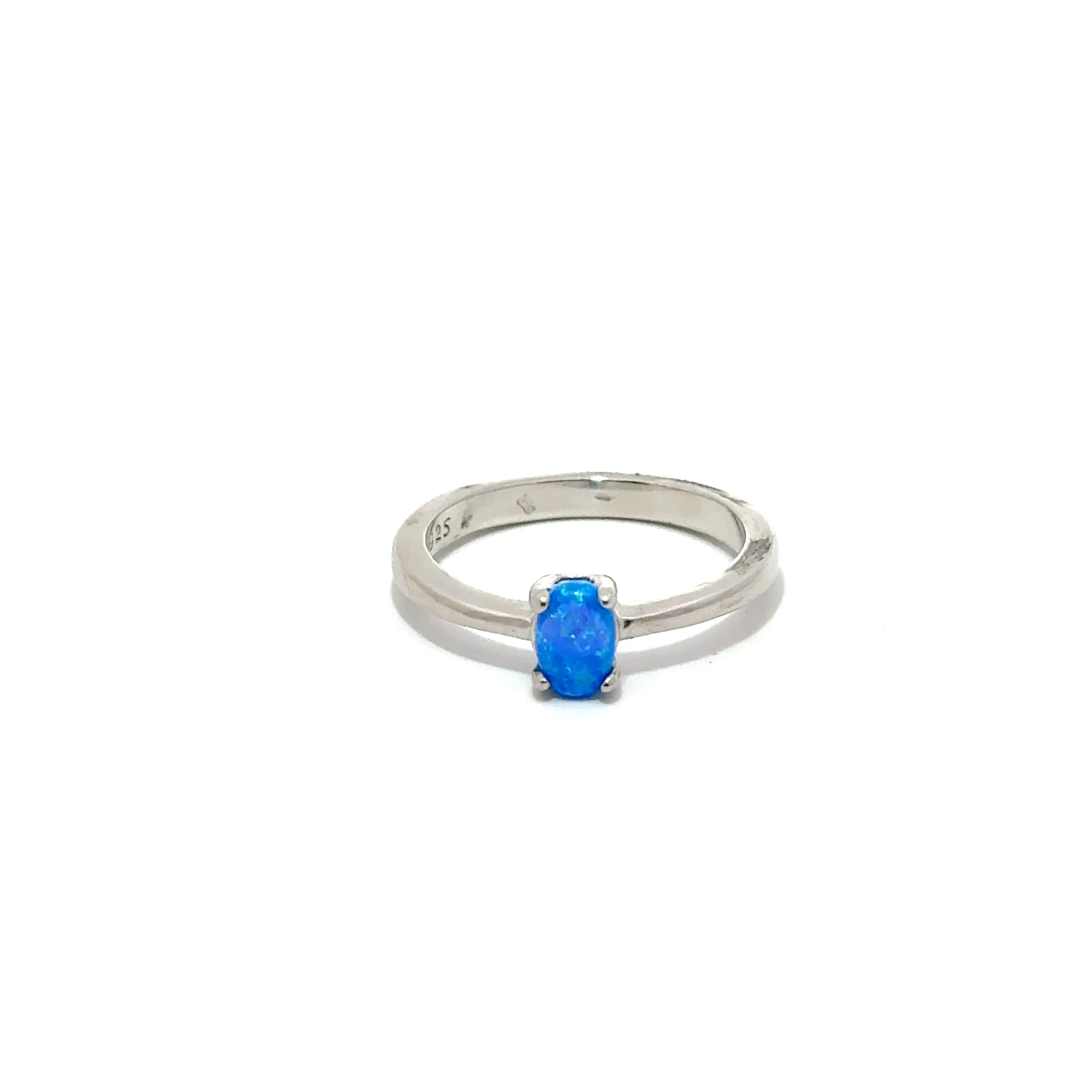 Inel dama din argint cu piatra opal ovala ID-02