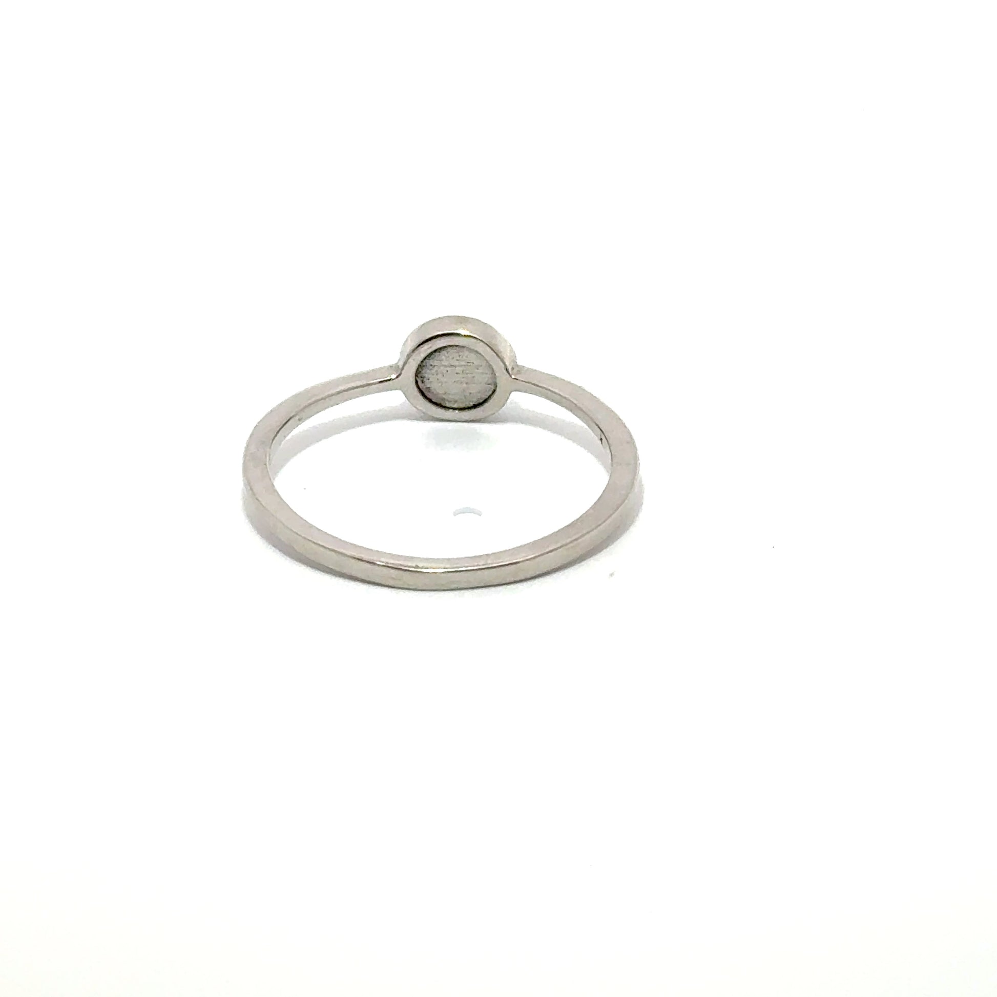 Inel dama din argint cu piatra opal rotunda mica ID-04