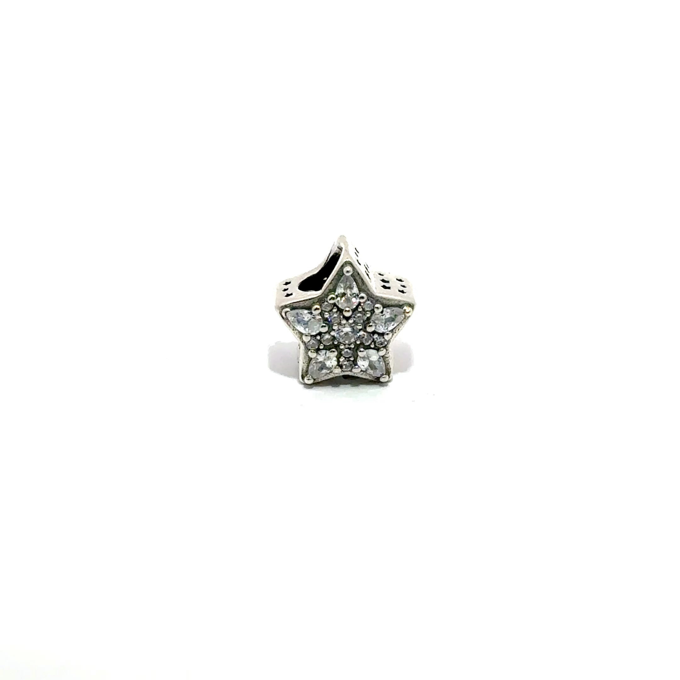 Charm in forma de stea cu pietre
