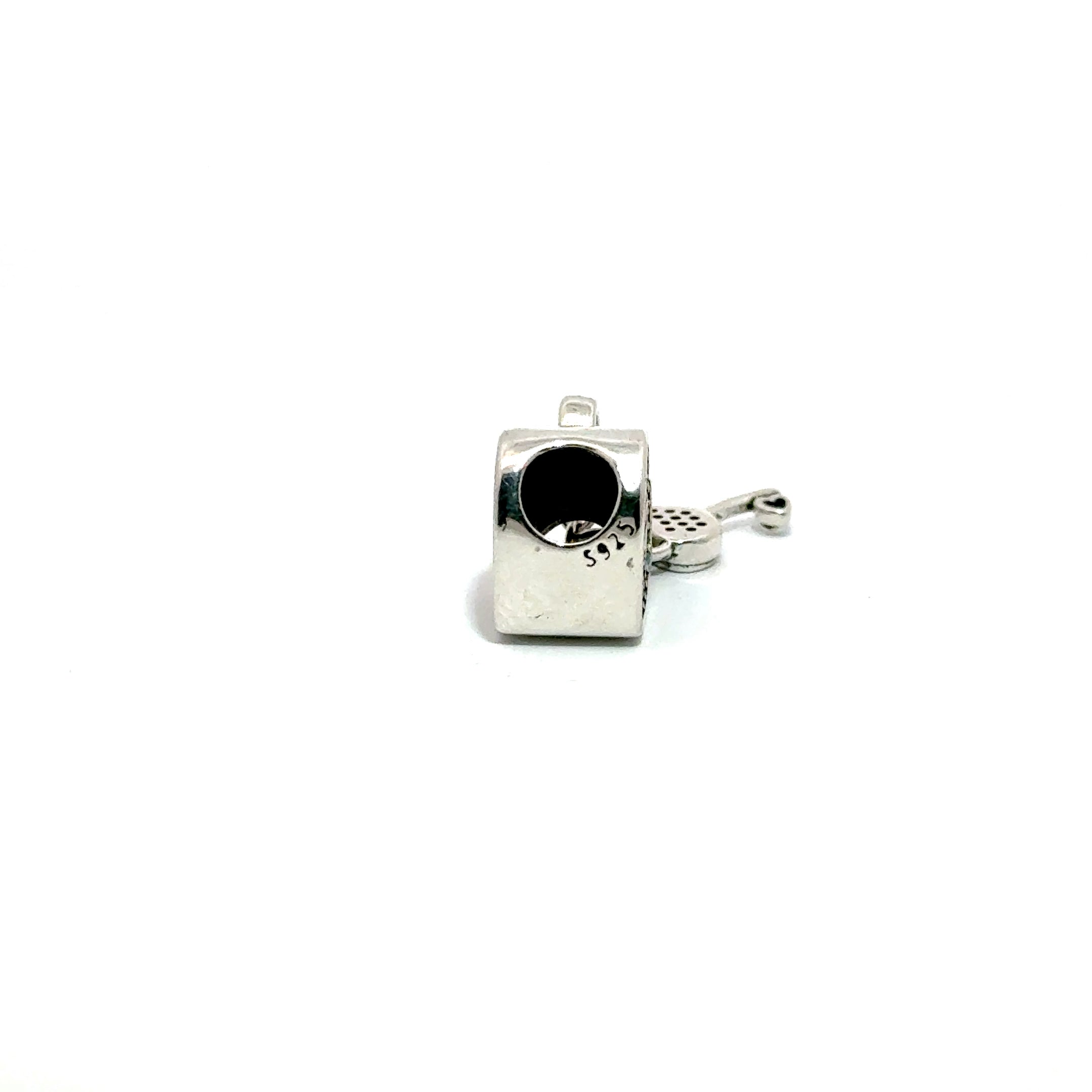 Charm in forma de inima cu model lacat