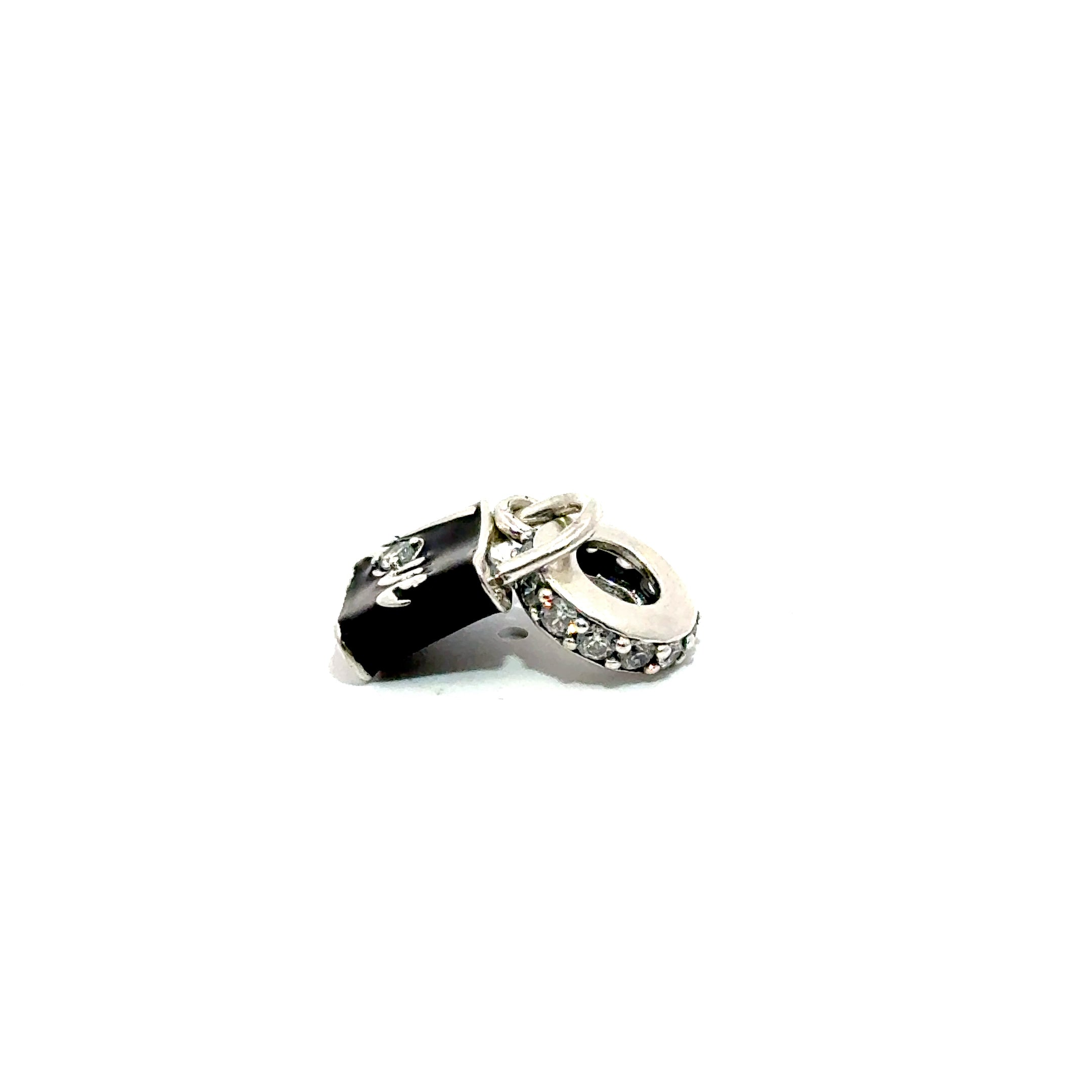 Charm in forma de lacat cu text Love