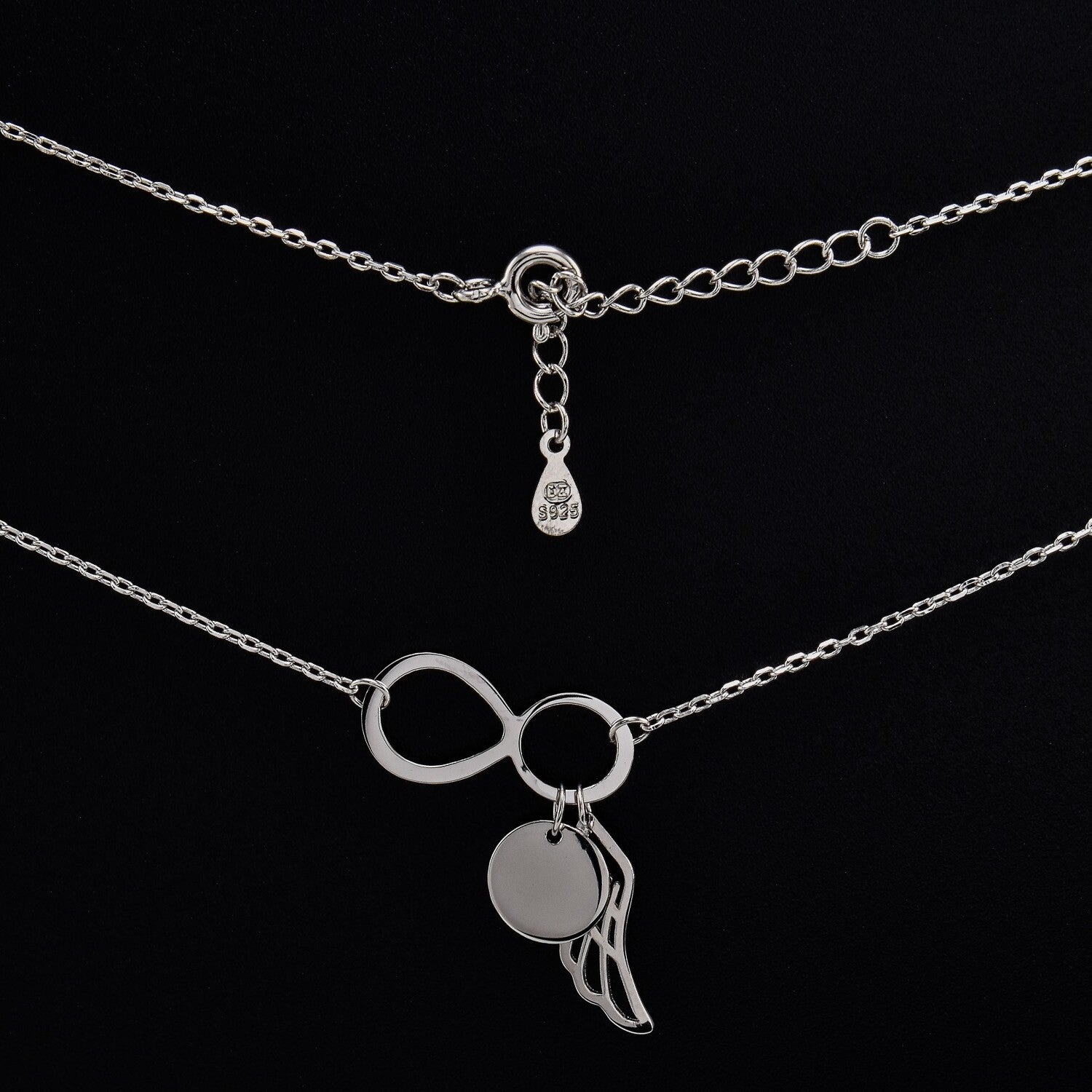 Lantisor dama din argint cu accesorii in forma de aripa, infinit, banut