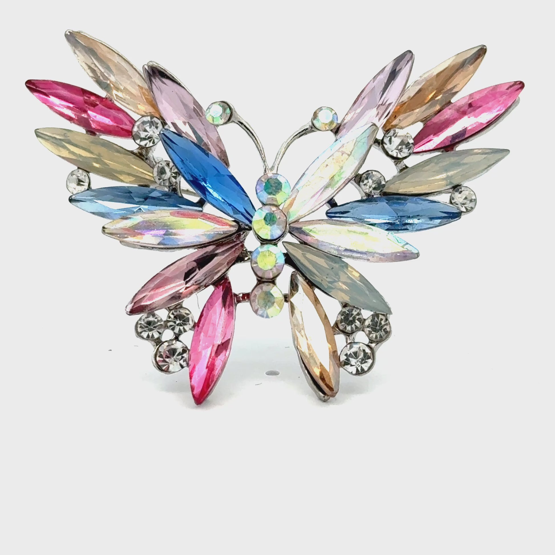 Broșă Swarovski în formă de fluture