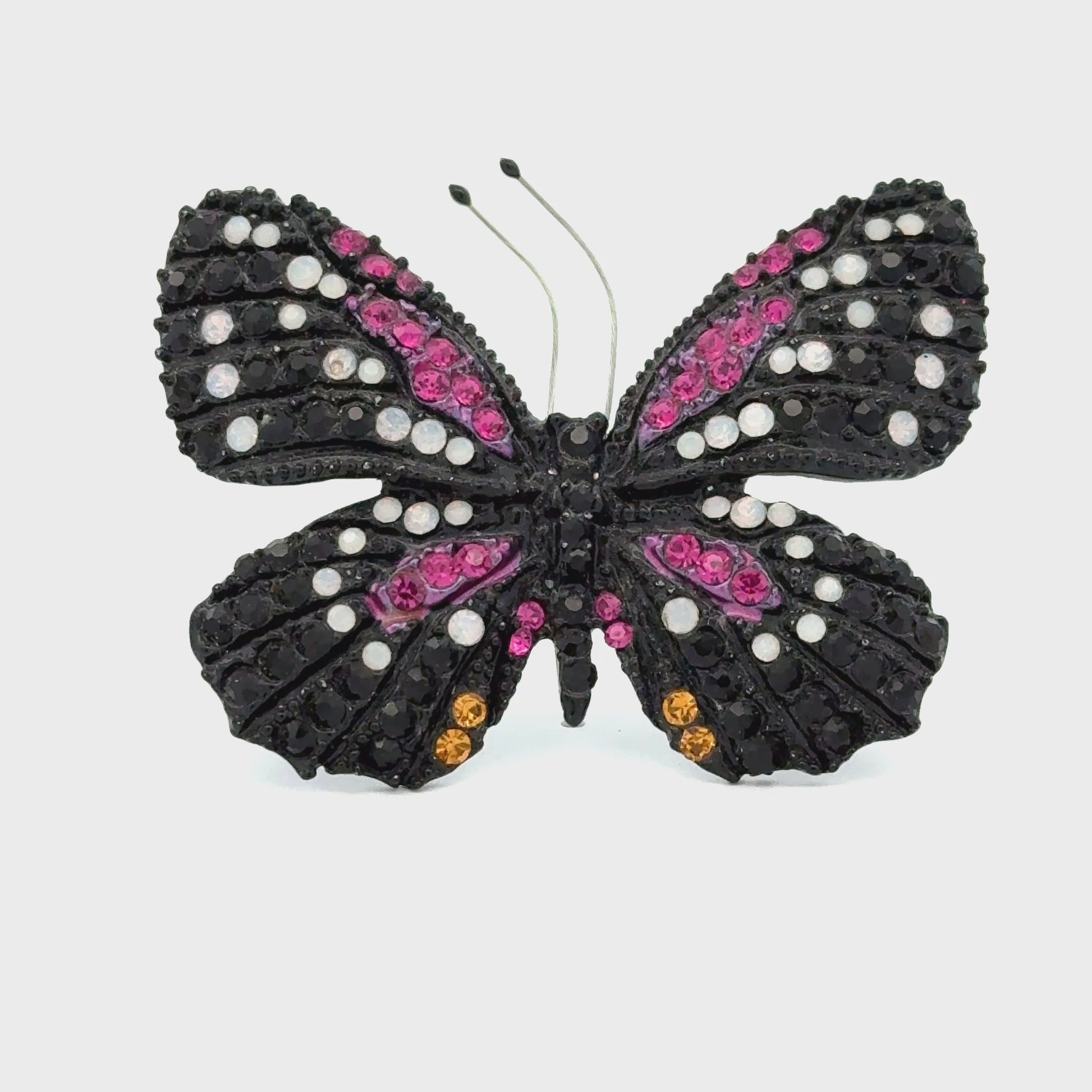 Broșă Swarovski în formă de fluture