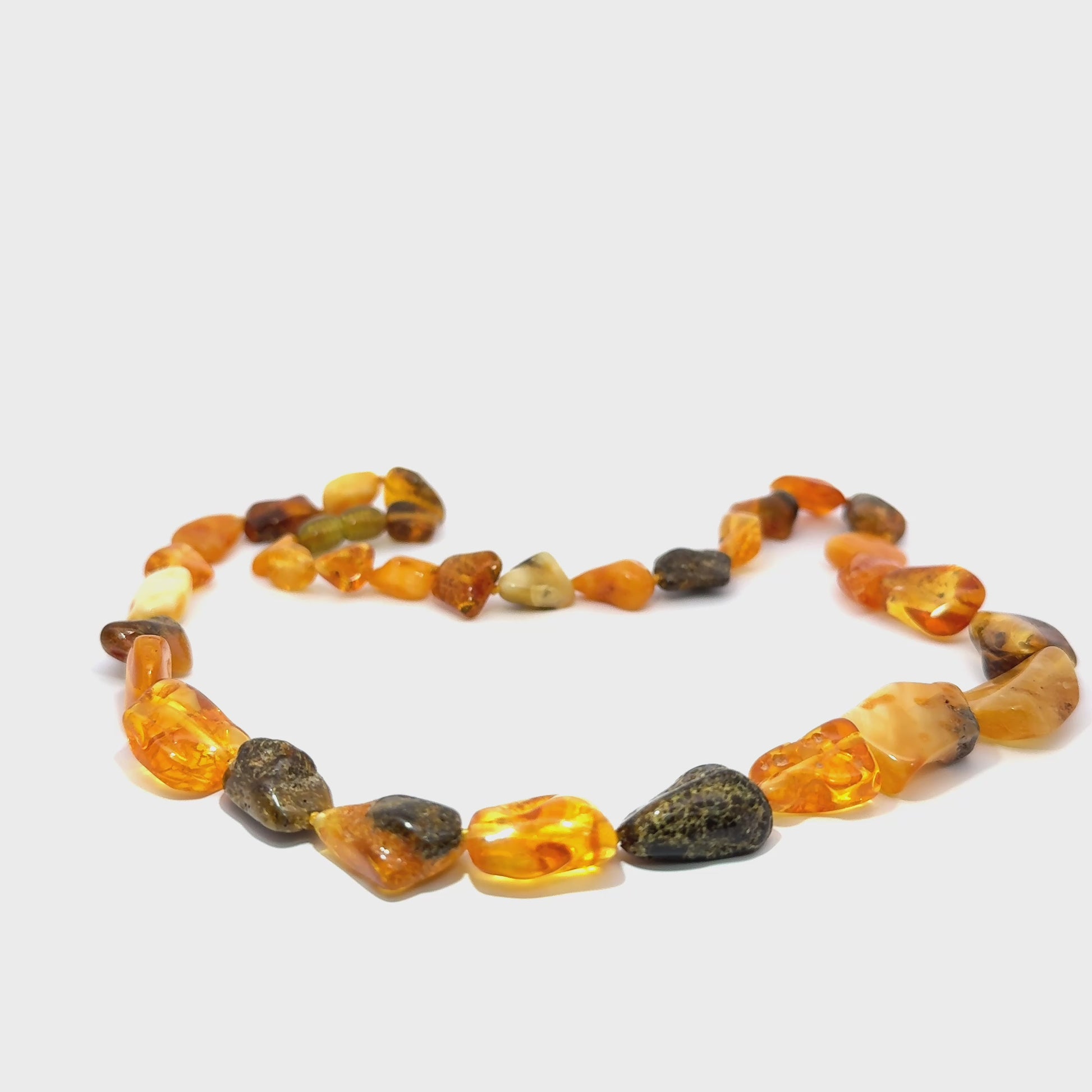 Colier dama din chihlimbar CDC-03