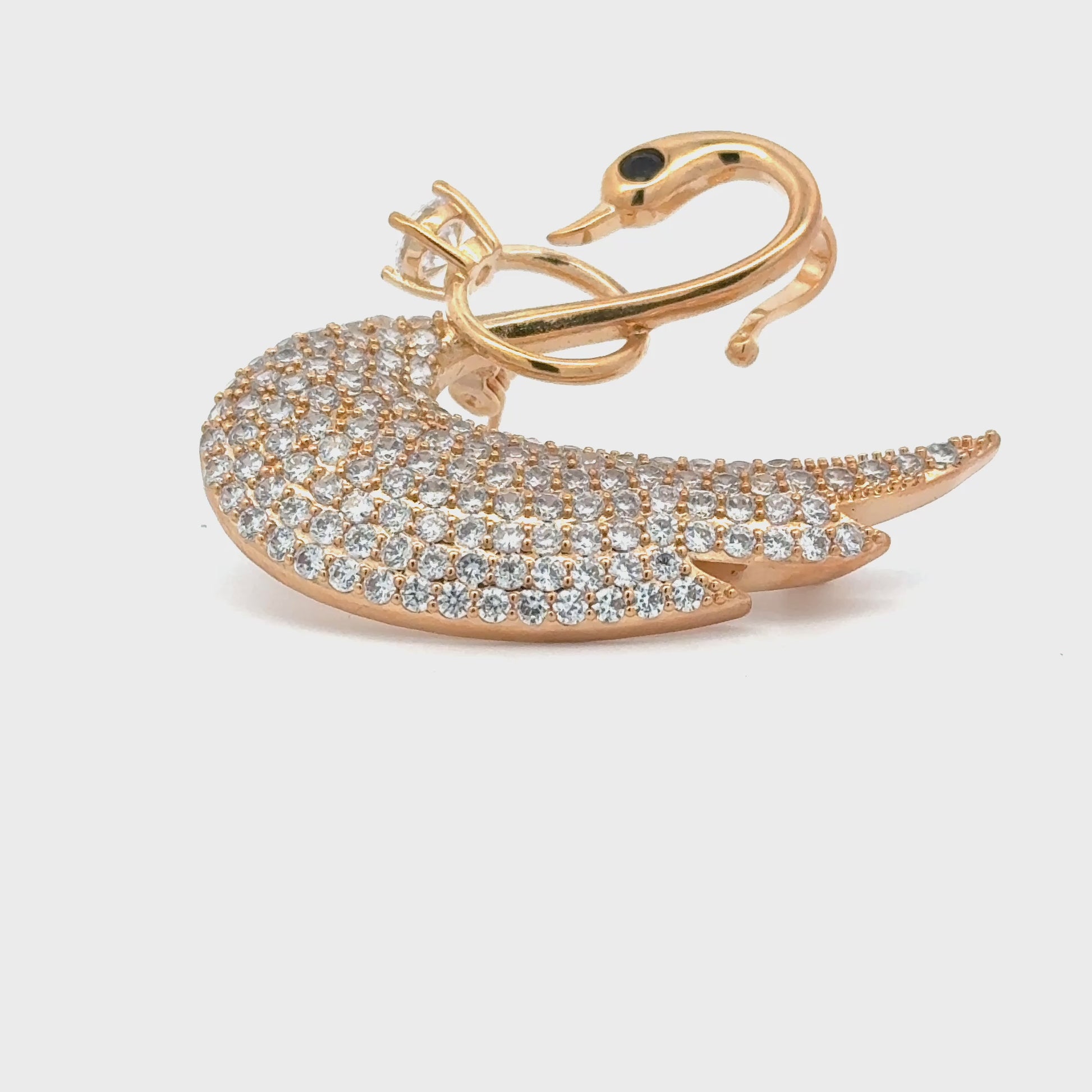 Broșă Swarovski în formă de lebada – Placată cu Aur de 18K