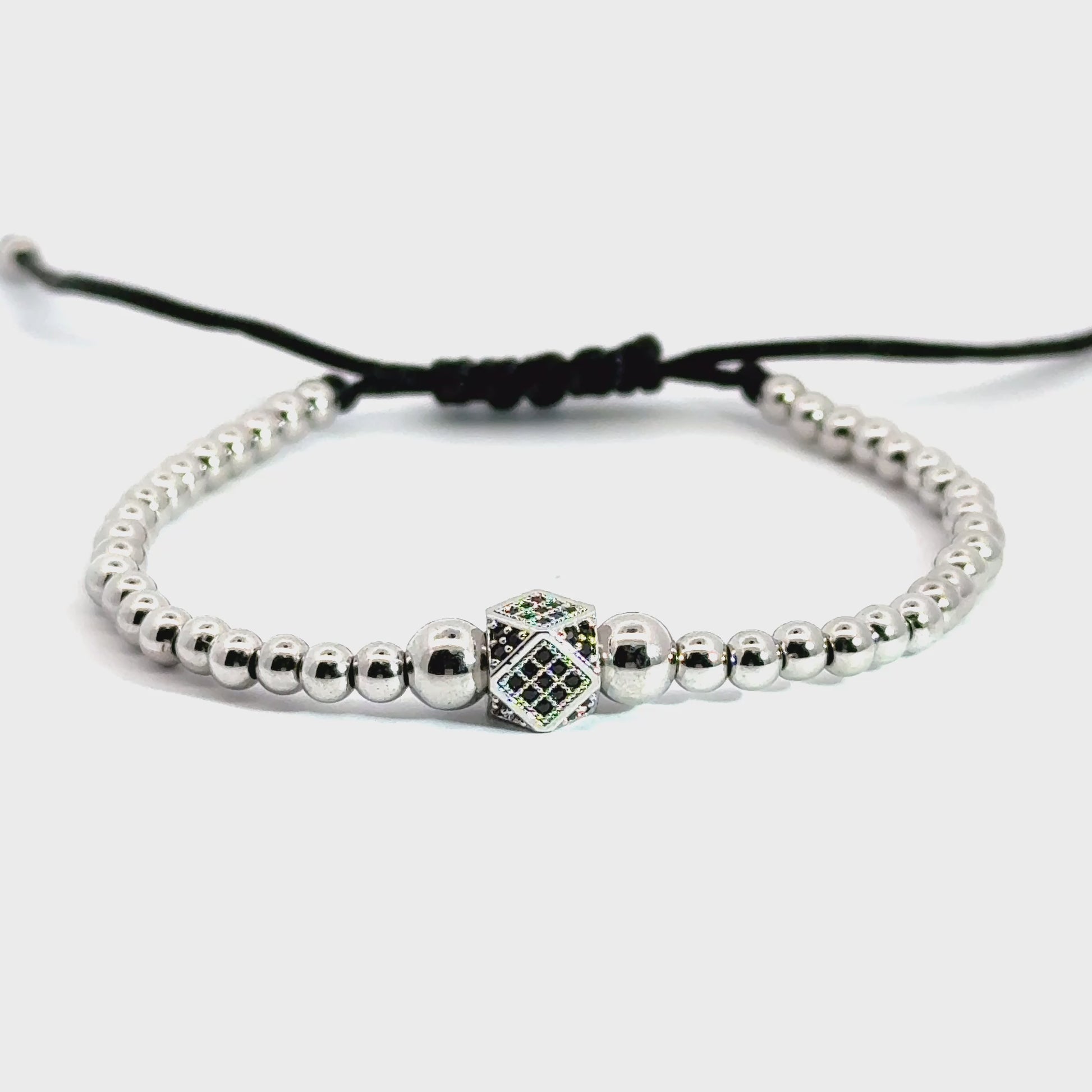 Bratara barbati din metal comun si accesoriu cu cristale zirconia